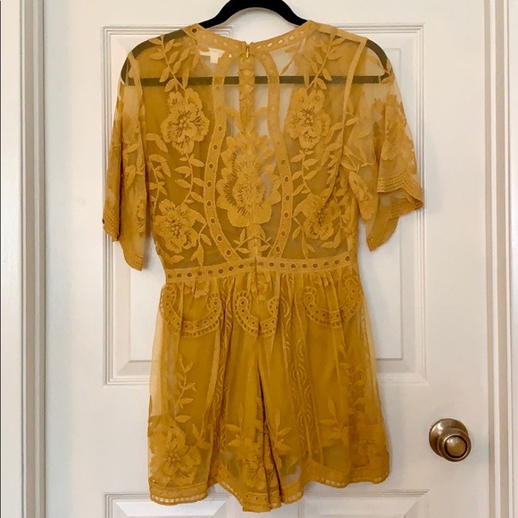 HONEY PUNCH Golden Yellow Lace Romper - Picture 3 of 3
